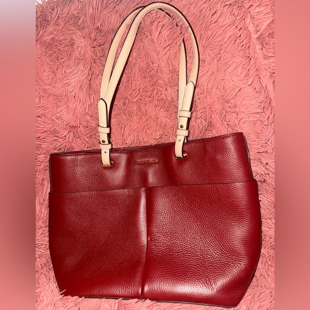 Micheal Kors Bedford Medium Pebbled Leather Tote